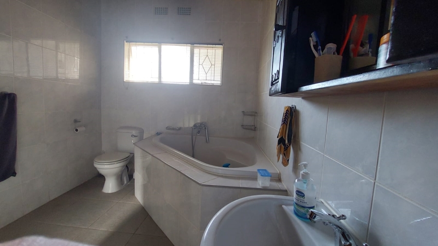 4 Bedroom Property for Sale in Bedelia Free State